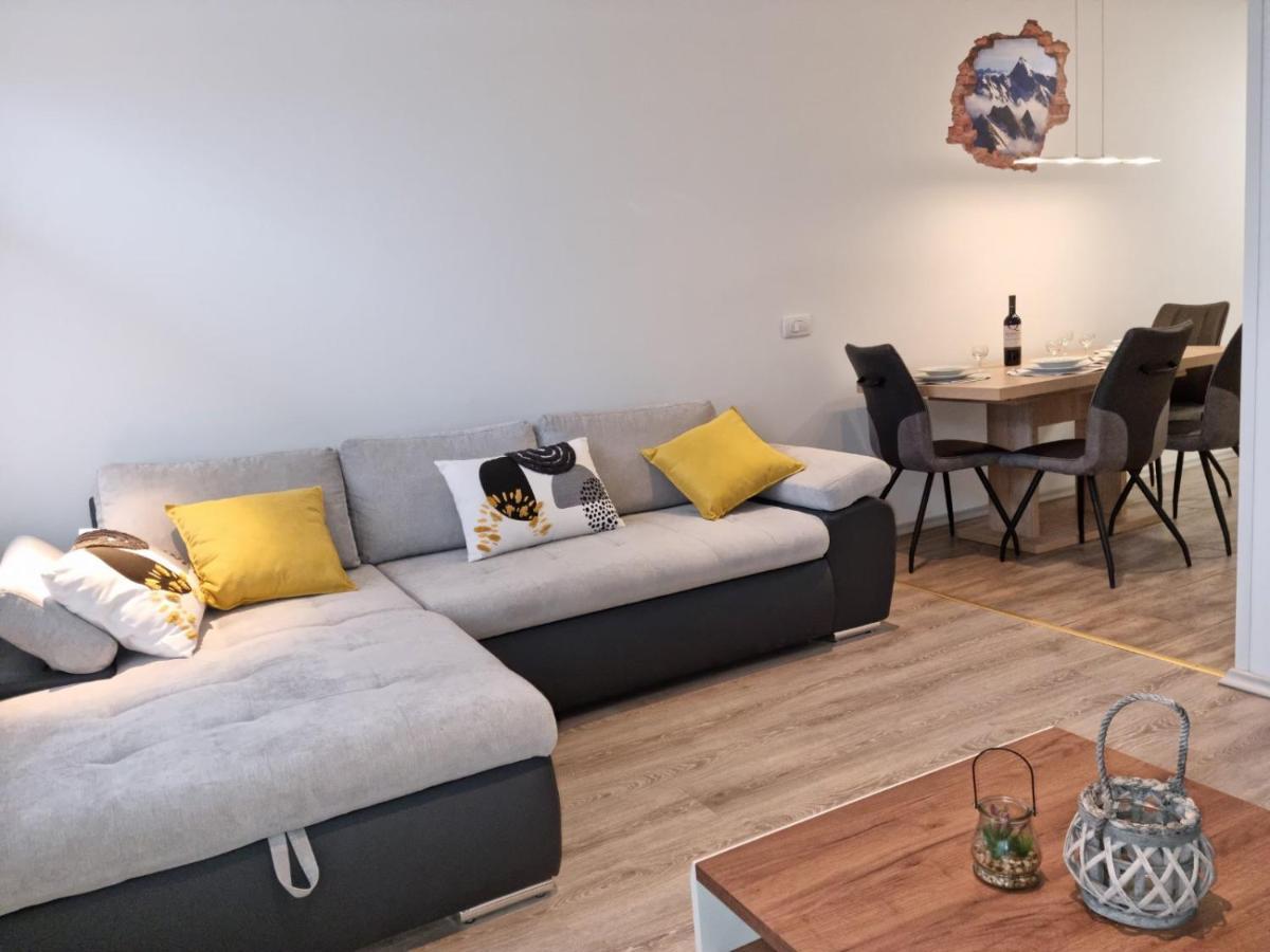 Apartma Kaan Zaga ภายนอก รูปภาพ