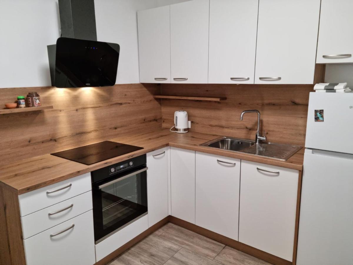 Apartma Kaan Zaga ภายนอก รูปภาพ